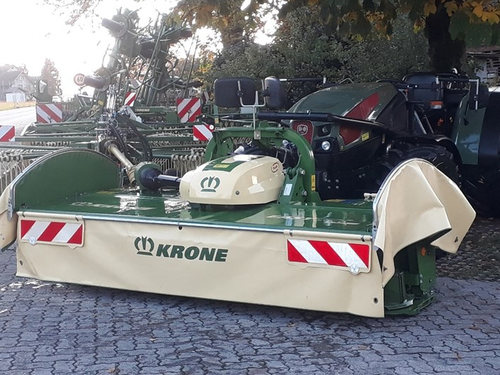 Krone frontmaeher
