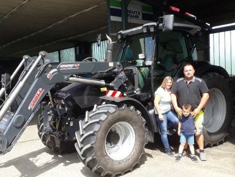 Deutz - Fahr Traktoren + Mähdrescher