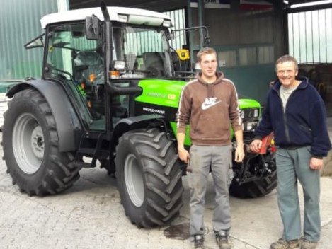 Deutz - Fahr Traktoren + Mähdrescher