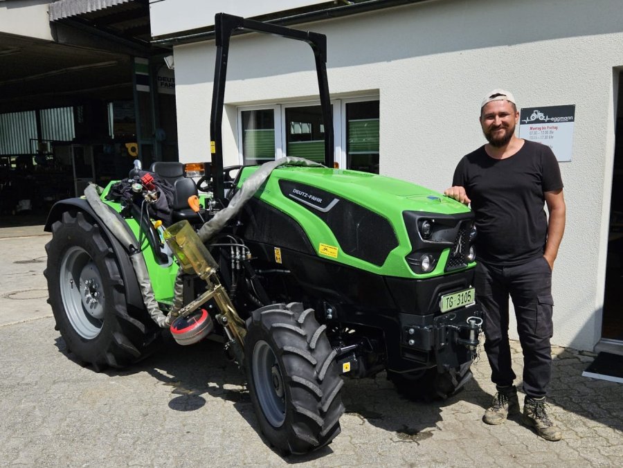Deutz - Fahr Traktoren + Mähdrescher