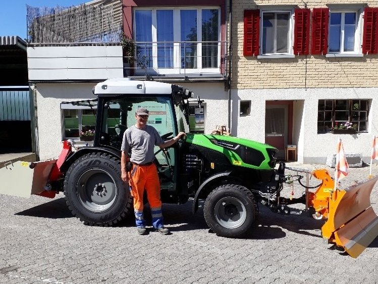 Deutz - Fahr Traktoren + Mähdrescher