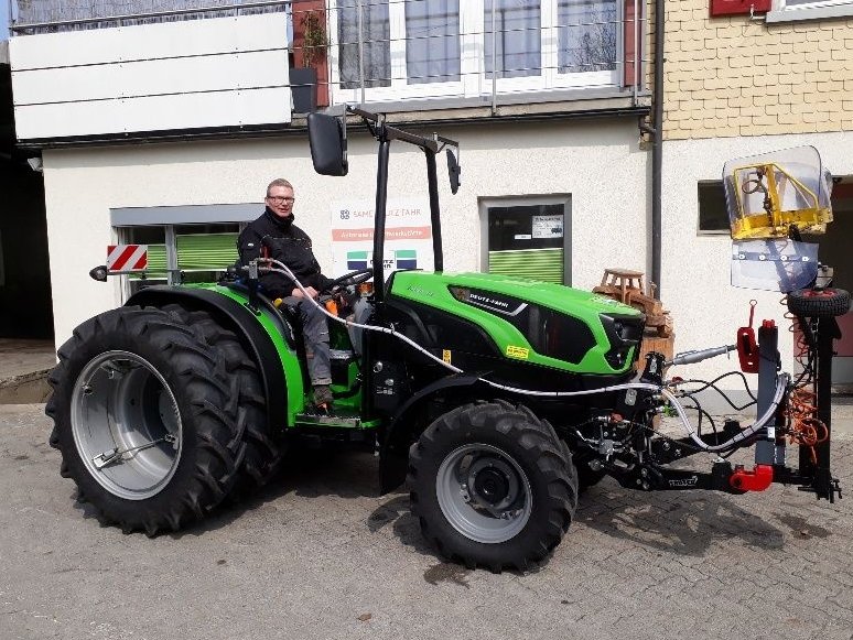 Deutz - Fahr Traktoren + Mähdrescher