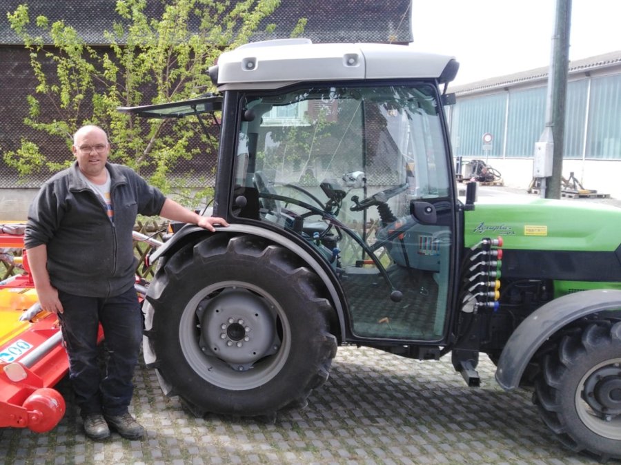 Deutz - Fahr Traktoren + Mähdrescher