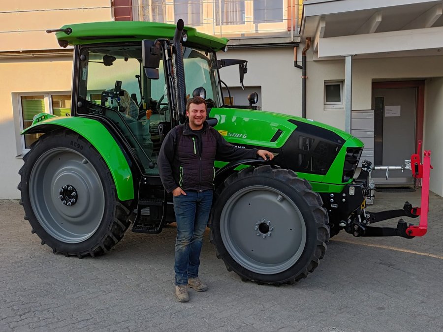 Deutz - Fahr Traktoren + Mähdrescher