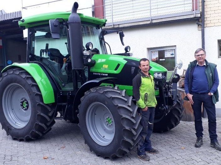 Deutz - Fahr Traktoren + Mähdrescher