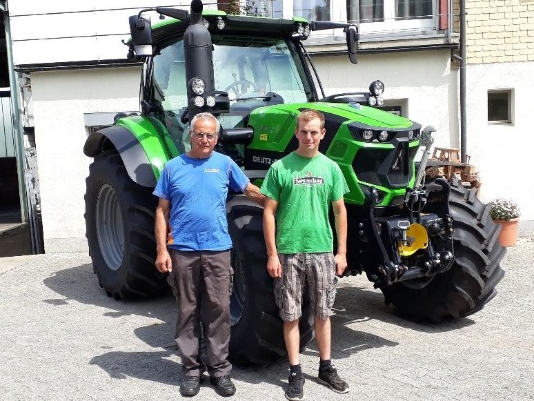 Deutz - Fahr Traktoren + Mähdrescher