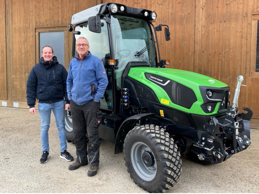 Deutz - Fahr Traktoren + Mähdrescher