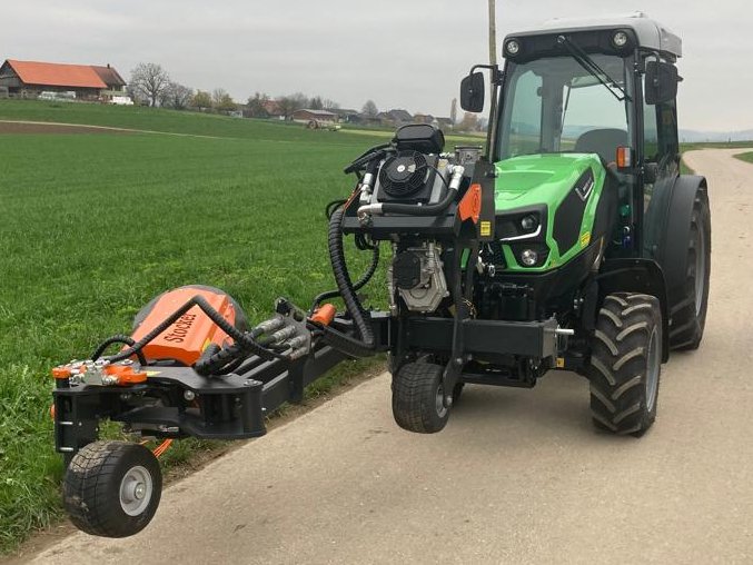 Deutz - Fahr Traktoren + Mähdrescher