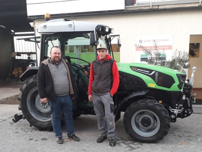 Deutz - Fahr Traktoren + Mähdrescher
